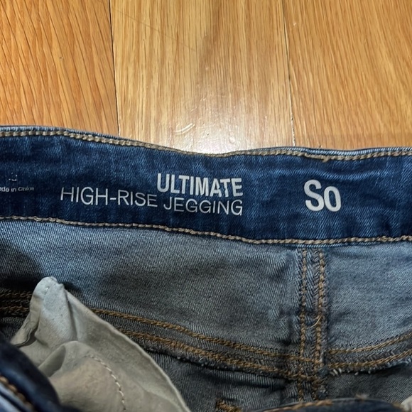 So ultimate high -rise jegging distressed jeans size 3 jr. - Picture 2 of 5